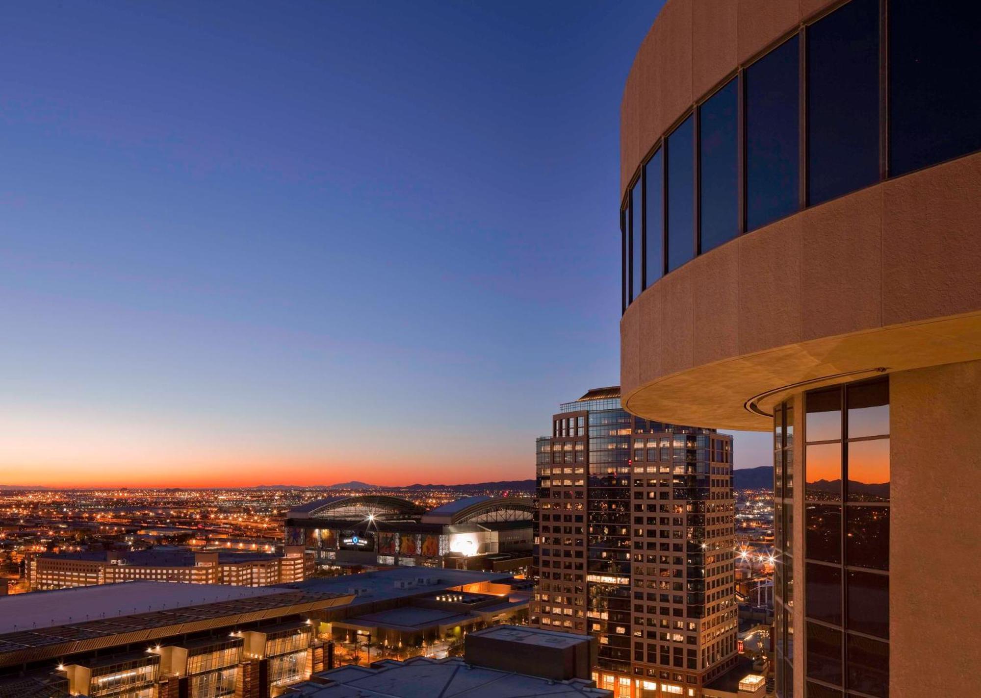 Hyatt Regency Phoenix Downtown - No Destination Fees Dış mekan fotoğraf